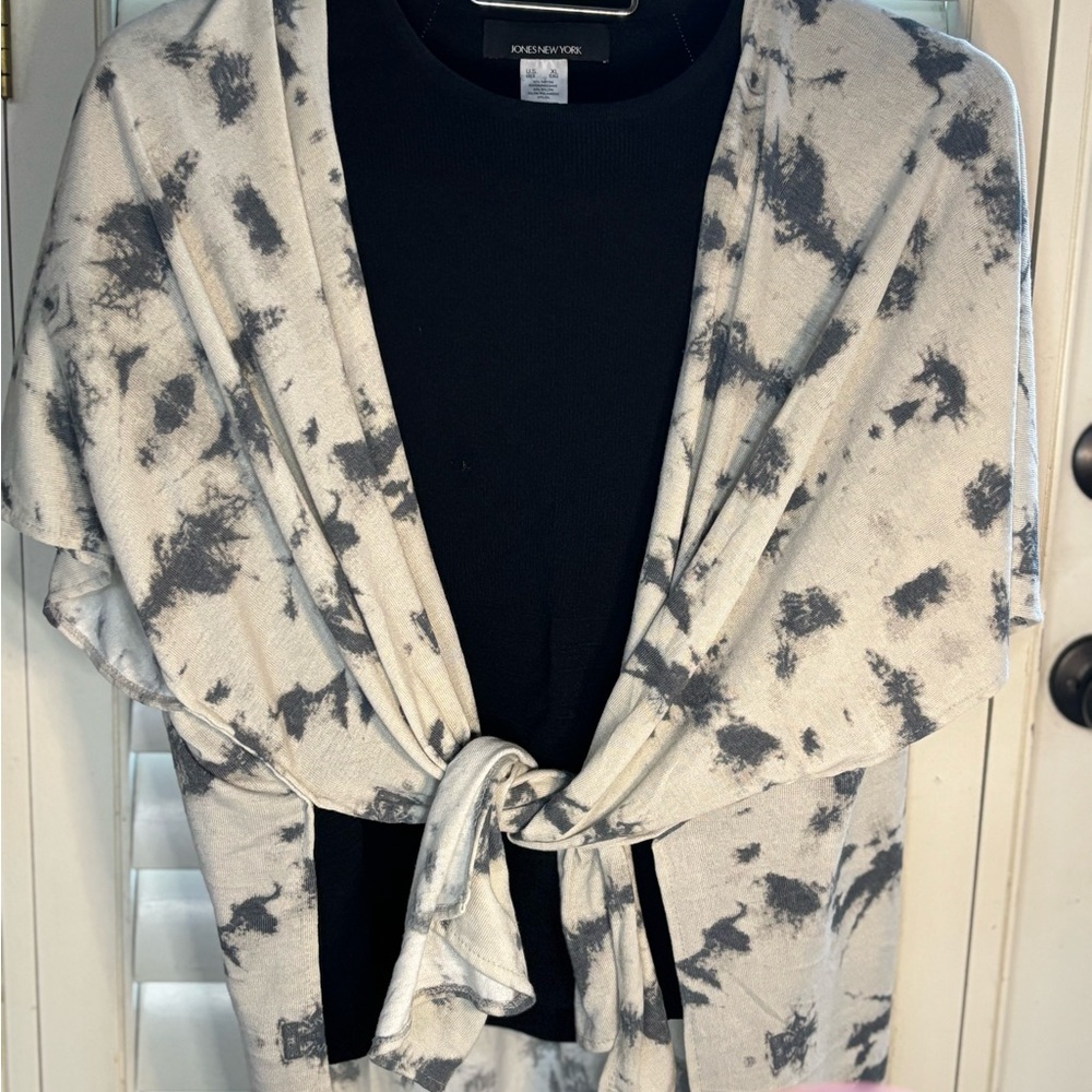 Jones New York XL Black Ribbed Top and sweater bundle of 2 tie up‎ boxy fit